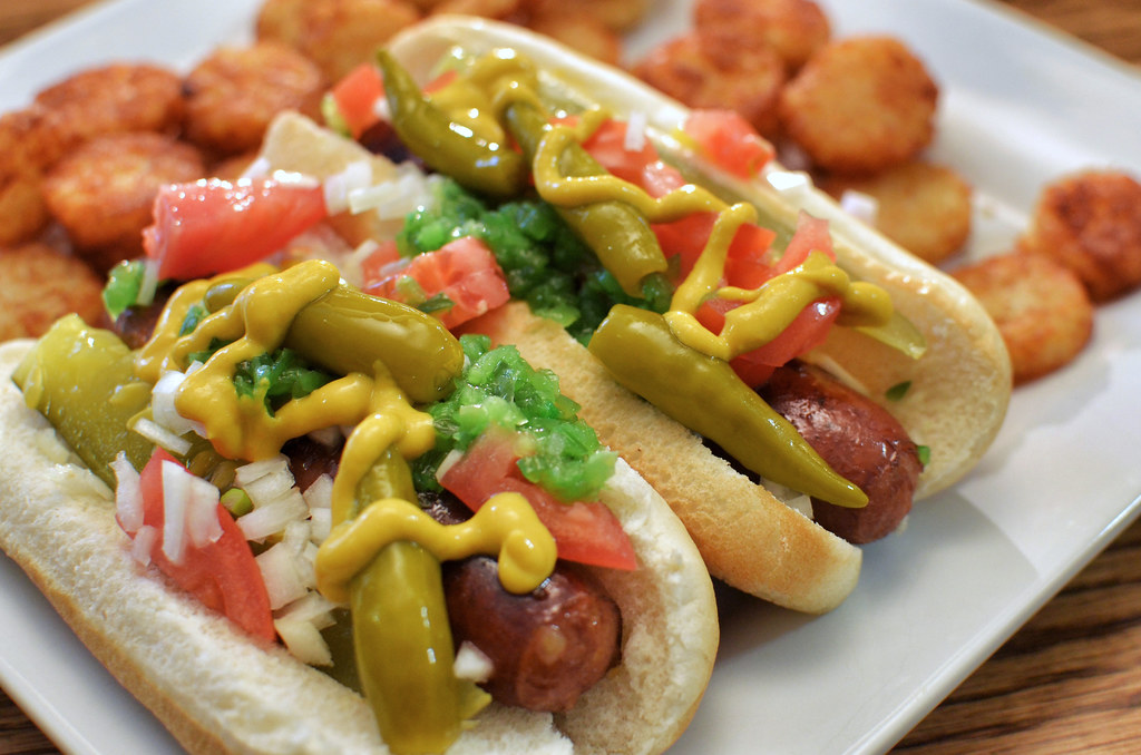 eat-hot-dogs-keto